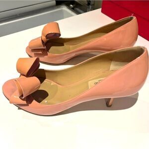 Chic Valentino Bow Heels Size 39 1/2